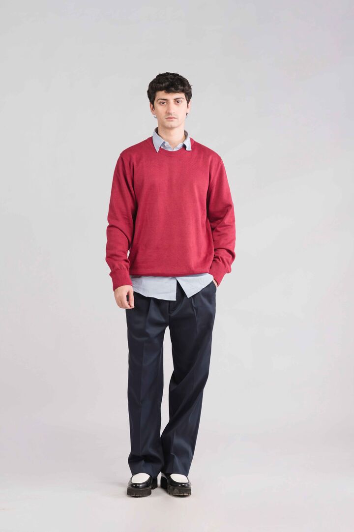 Maroon crewneck sweater