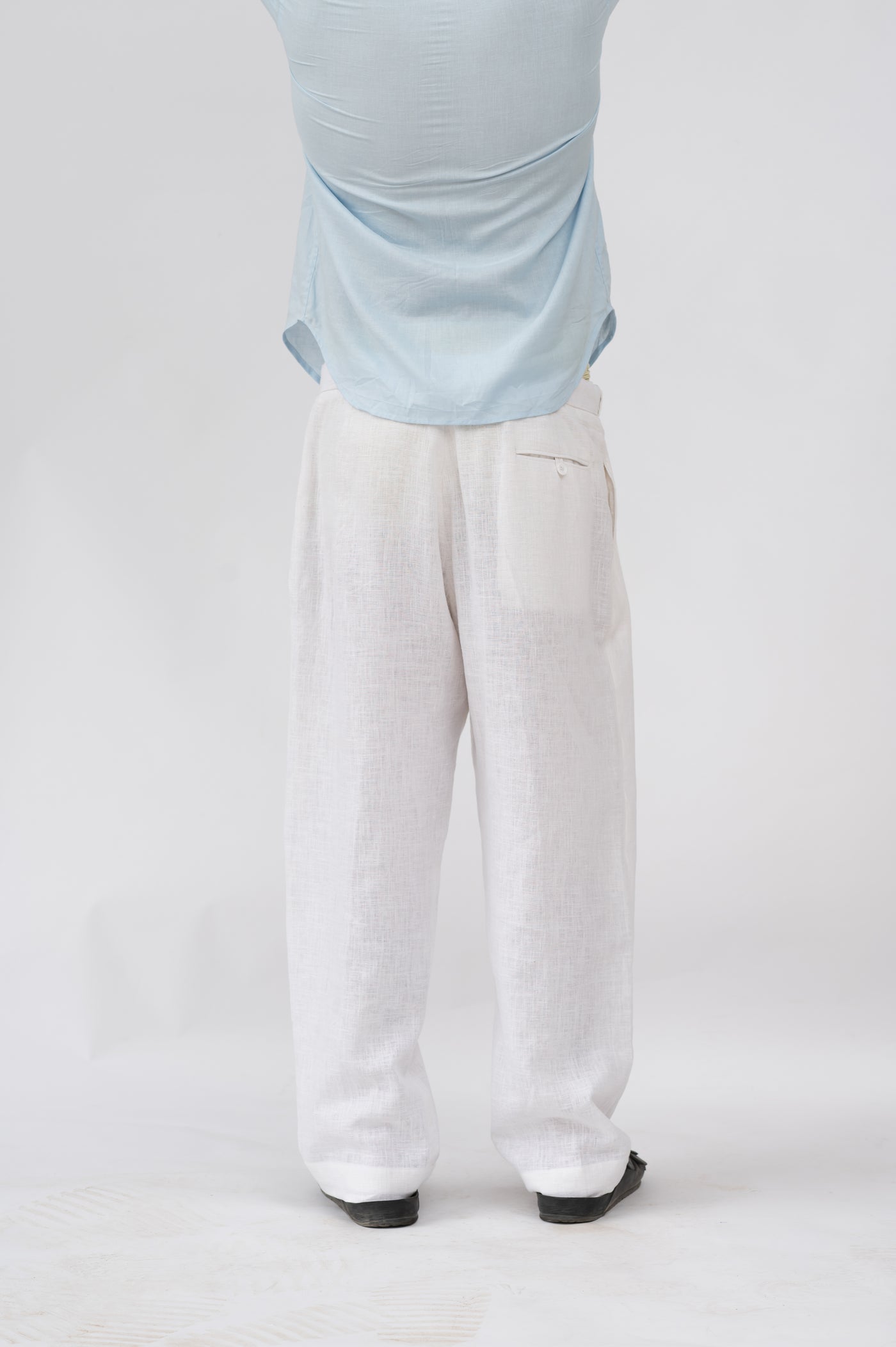 White baggy linen pant