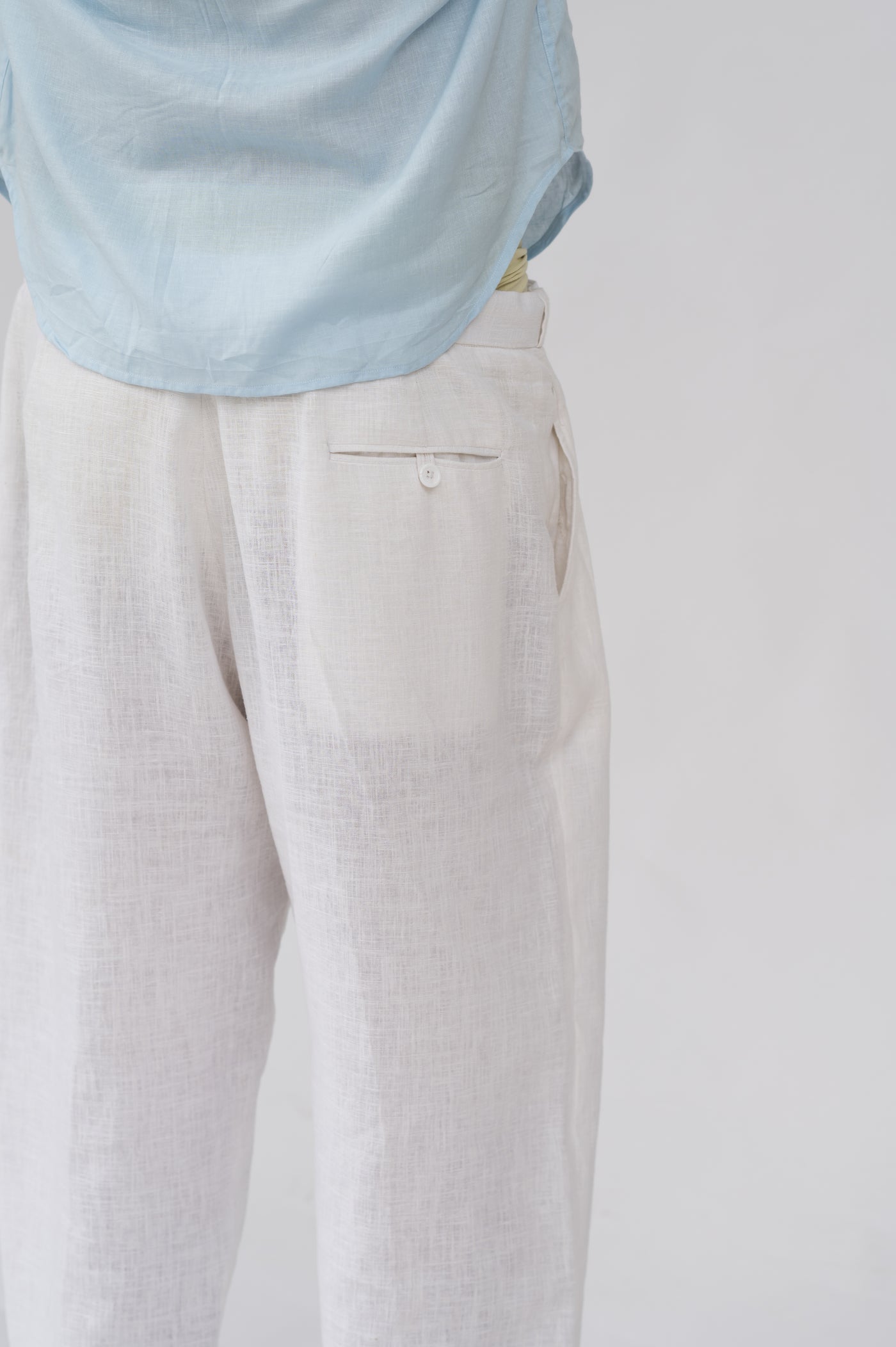 White baggy linen pant